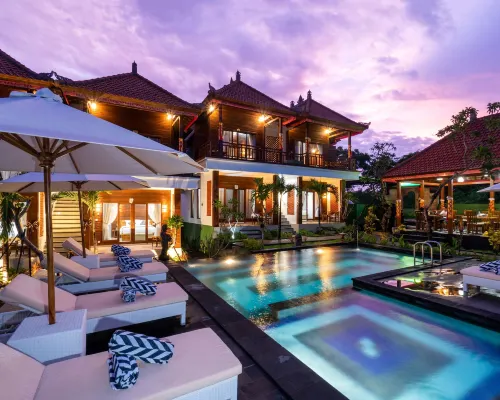 Lembongan Cempaka Villa & Restaurant Отели рядом с достопримечательностью «Пляж Лебао»
