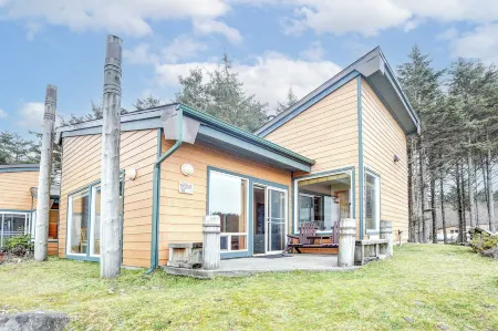 Quileute Oceanside Resort Отели в г. Ла Пуш