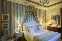 Helguera Palacio Boutique & Antique Hotels in Socobio