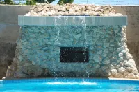 Lapu-Lapu Cottages & Restaurant