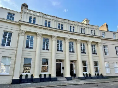 Regency House Hotels in Queens Quarter