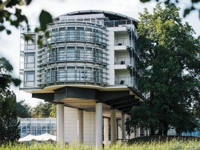 Kongresshotel Potsdam am Templiner See