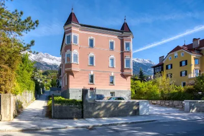 InnsbruckHomes at Botanical Garden Hotels in 