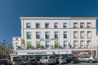 Crystal Hotel