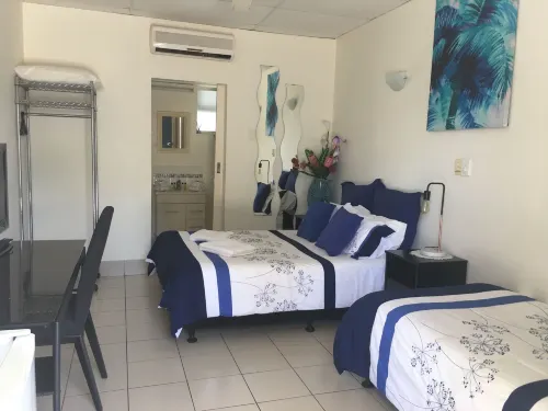 Black Marlin Motel Hotels in Mighell