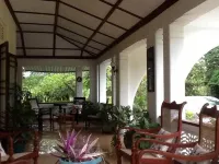 مارغريت فيلا فنادق في Mahakanda