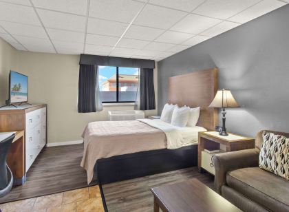 Quality Inn & Suites Downtown