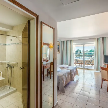 Kipriotis Maris Suites by Anayia All Inclusive Resorts
