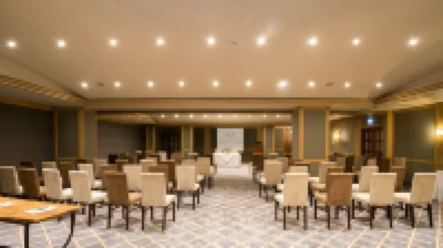 Golden Coast Beach Hotel