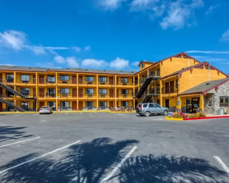 Quality Inn Salinas Hoteles en Salinas