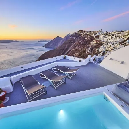 Trieris Villa & Suites