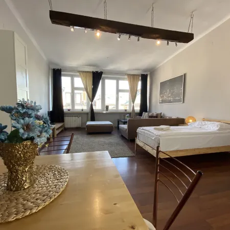 P&J Apartments Floriańska Отели рядом с достопримечательностью «Старый город»