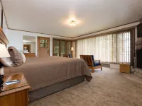 Gordon Lodge Hotels in Door County