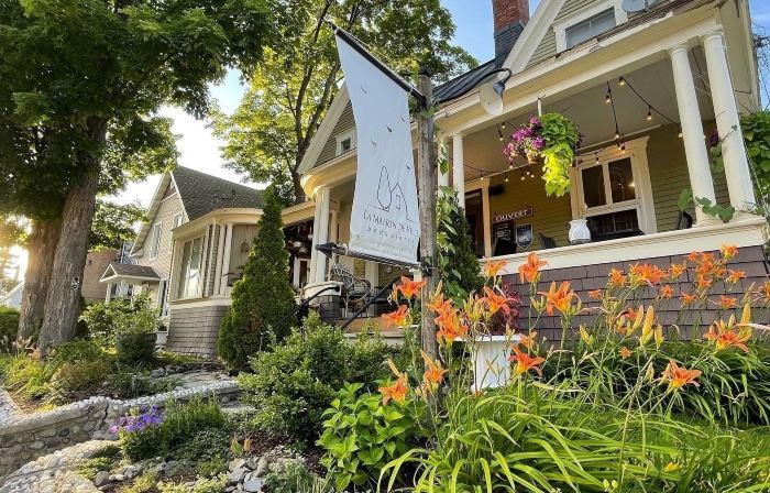 La Maison de Ville - Bed & Bistro