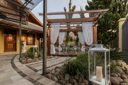 Hotel Vivenda Dos Sonhos Отели рядом с достопримечательностью «Serra Park - Centro de feiras e eventos»