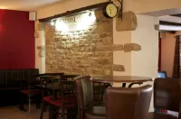 The Three Horseshoes Hotel - Breakfast