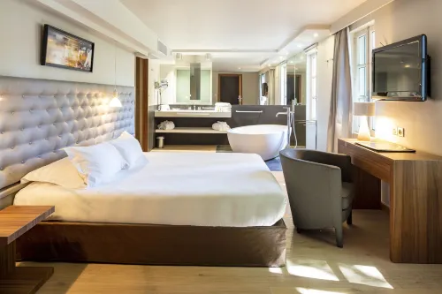 Le Pré du Moulin - Maison Alonso - Hôtel & Restaurant فنادق في Uchaux