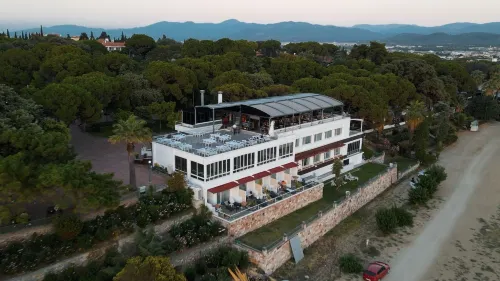 Karakas Hotel Hotel di Burhaniye