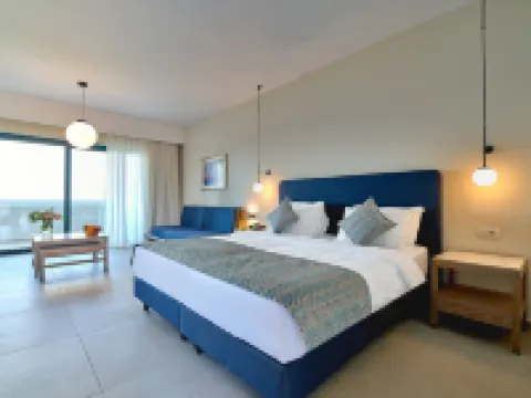 Silver Beach Hotel & Apartments Hotels in Plataniás