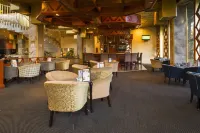 Rainbow Towers Hotel & Conference Centre - Bar