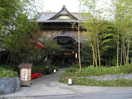 Kurhaus Ishibashi Ryokan Отели в г. Симода