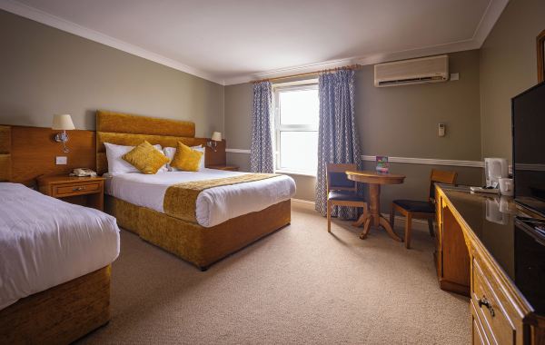 Tralee Benners Hotel