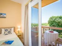 Solon Apartments Hotels in Maleme