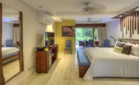 Pumilio Mountain & Ocean Hotel - Balcony