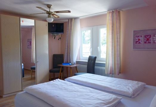 3. 호텔 하우스 존..