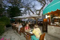 Dionysos Central - breakfast