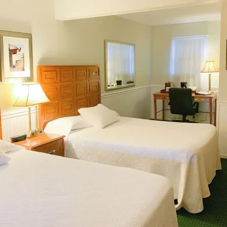 Cedar Crest Inn