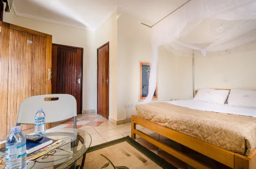 Victoria Travel Hotel - Pet friendly