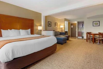 Comfort Inn & Suites Wilkes Barre - Arena Hotels in Wilkes-Barre Township