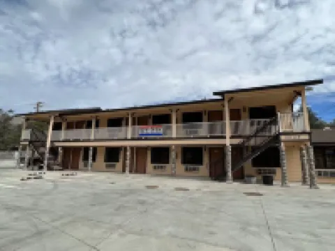 Frazier View Motel