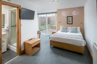 Flexistay Aparthotel Sutton Hotel dekat Old Coulsdon Congregational Church