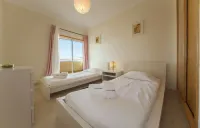 B44 - Alto do Quintão Central Apartment