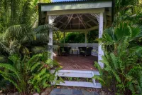 Amaroo on Mandalay, Magnetic Island