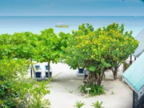 Firefly Beach Cottages โรงแรมในเนกริล