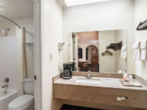 Kings Inn Hotels in Walker County