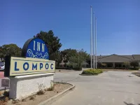 Inn of Lompoc Hotel dekat Lompoc North Shopping Center
