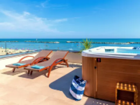 You & Me Beach Hotel Hotels in Viserbella