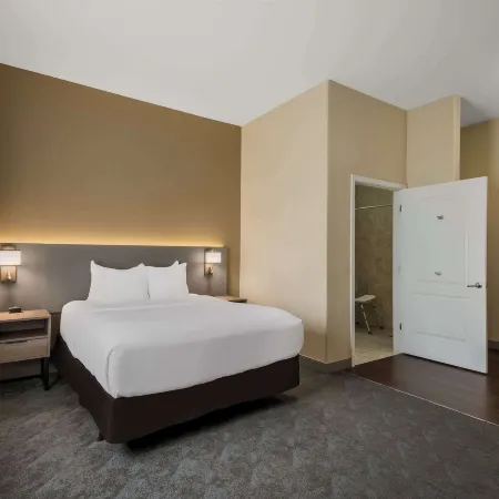 Comfort Inn & Suites Barnesville - Frackville