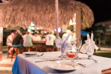 Sapphire Beach Resort Отели в г. Ambergris Caye