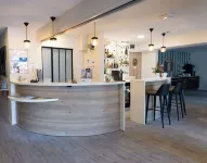 Brit Hotel Confort Saint-Lô - bar