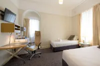 Neutral Bay Lodge Hotels in Kirribilli