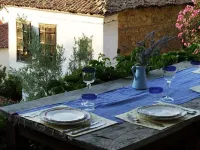 Terrace Houses Sirince - Fig, Olive Clockmakers and Grapevine - sarapan