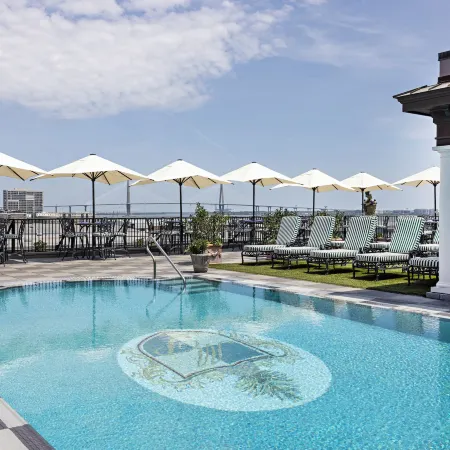 Market Pavilion Hotel