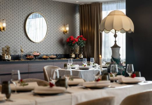 솔로 소코스 호텔 라덴 세우라우온