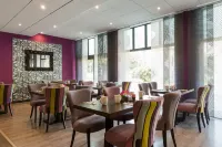 Relais St Eloi, Sure Hotel Collection by Best Western - فطور