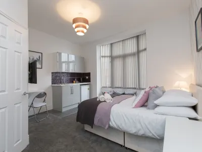 Townhouse Plus @ 40 West St Hotel di 